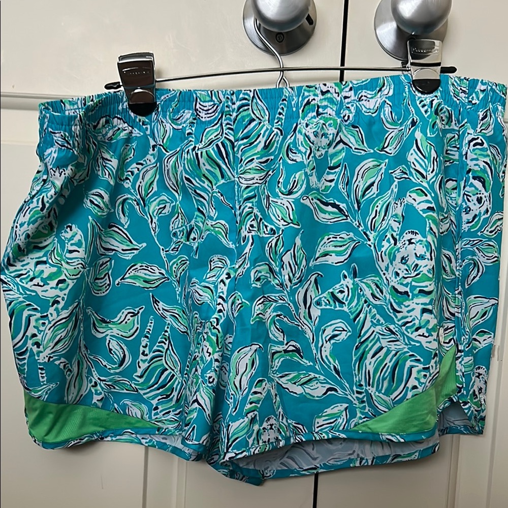 Lily Pulitzer Luxletic 4” Ocean Trail Shorts